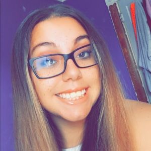 Meet your Posher, Bella